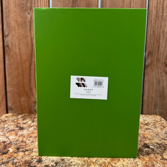Kate Spade 10 Days Of Socks Box - Picture 5 of 8